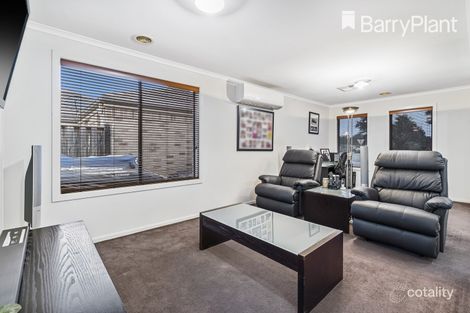 Property photo of 15 Emperor Parade Tarneit VIC 3029