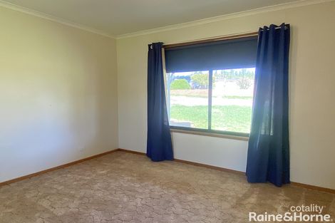 Property photo of 95 Elizabeth Street Young NSW 2594