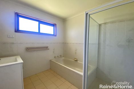 Property photo of 95 Elizabeth Street Young NSW 2594