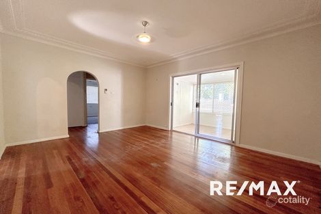 Property photo of 10 Nilma Avenue Mount Austin NSW 2650