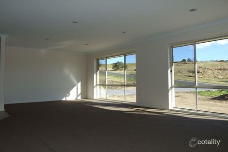 Property photo of 70 Glen Mia Drive Bega NSW 2550