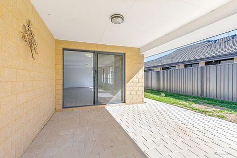 Property photo of 35 Larimar Parade Byford WA 6122