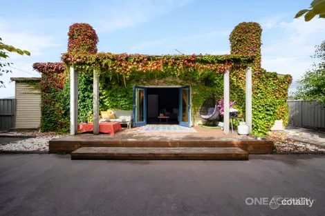 4 Bells Pde, Somerset, TAS 7322