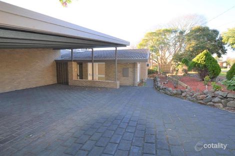 33 Mountain Ash Ave, Ashwood, VIC 3147