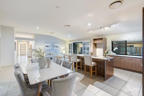 Property photo of 58 Larapinta Circuit Parkinson QLD 4115