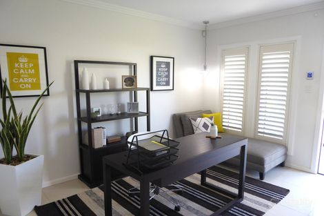 Property photo of 10 Peregrine Street Gledswood Hills NSW 2557