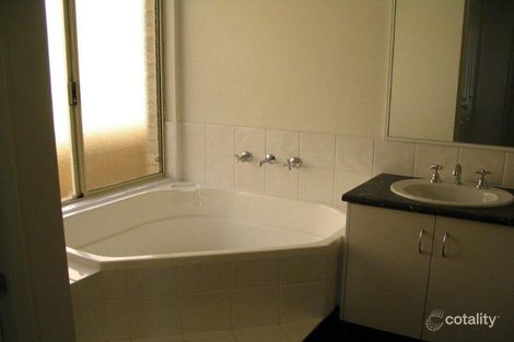 Property photo of 8 Onslow Street Dalyellup WA 6230