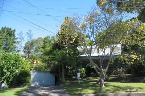 4 Tudor Pl, St Ives Chase, NSW 2075