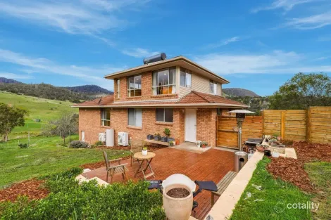 64 BASKERVILLE RD, OLD BEACH, TAS 7017