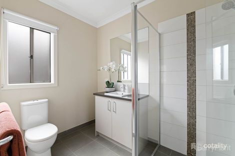 Property photo of 7 Gillyweed Avenue Clyde North VIC 3978