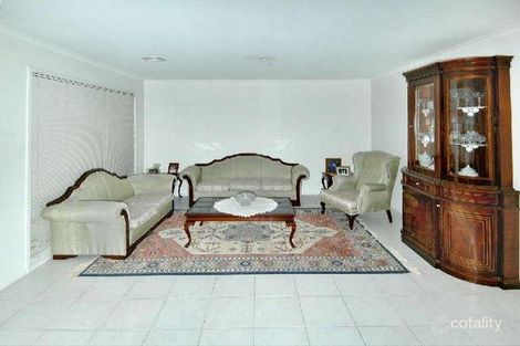 Property photo of 12 Johnson Court Roxburgh Park VIC 3064