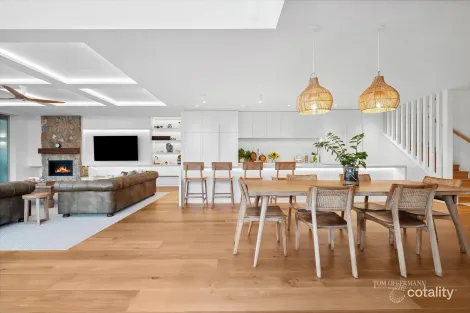 Property photo of 2 Esplanade Noosa North Shore QLD 4565