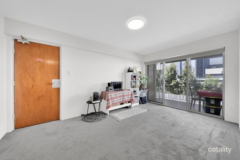 Property photo of 2/17 View Street Chermside QLD 4032