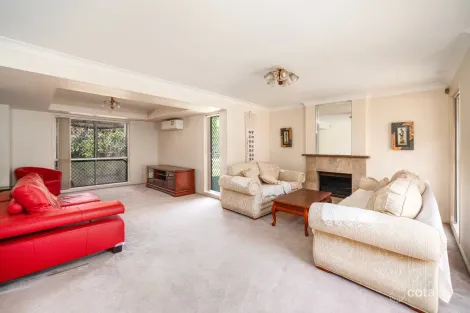 19 Gibbins St, Sunnybank Hills, QLD 4109