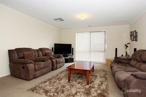 Property photo of 75 Phoenix Avenue Cranbourne VIC 3977