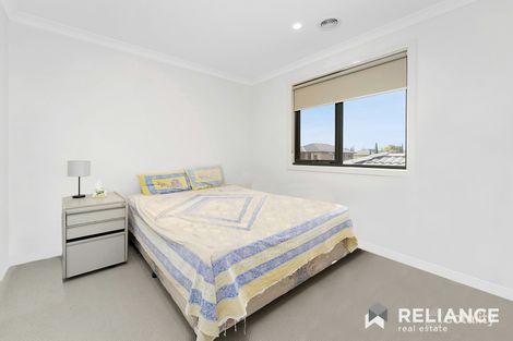 Property photo of 27 Evesham Drive Point Cook VIC 3030