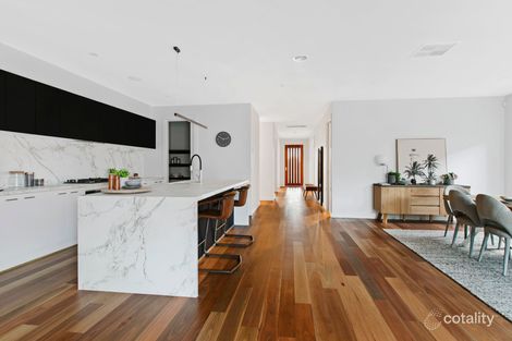 Property photo of 18 Littleshore Crescent Clyde North VIC 3978