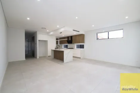 40 Apex Ave, Picnic Point, NSW 2213