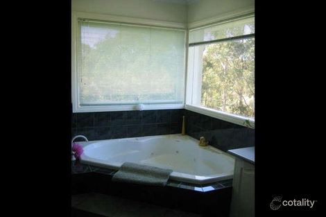 Property photo of 18 Parklands Close Donvale VIC 3111
