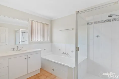 Property photo of 68 Amanda Street Wynnum West QLD 4178