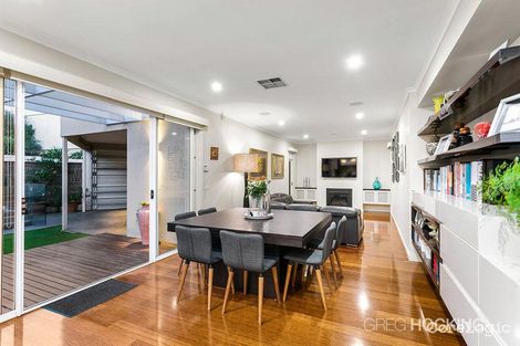 Property photo of 146 Beach Street Port Melbourne VIC 3207