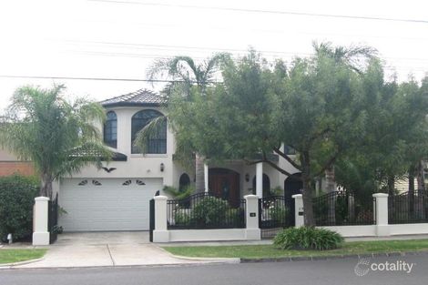 13 Innellan Rd, Murrumbeena, VIC 3163