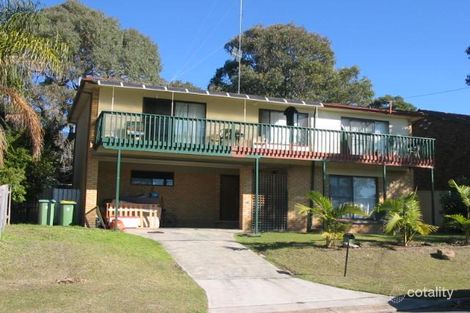 Property photo of 4 Maree Boulevard Killarney Vale NSW 2261