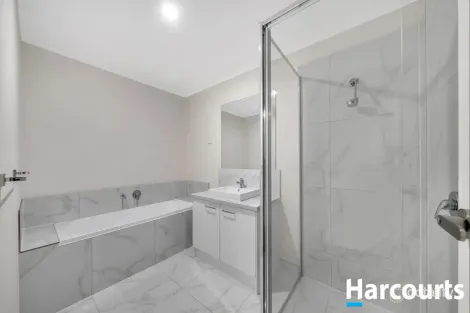 Property photo of 49 Valencia Circuit Cranbourne VIC 3977