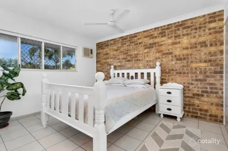 Property photo of 4/69 Pease Street Manoora QLD 4870