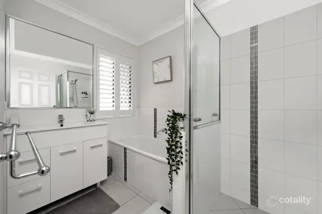 Property photo of 31 Monolith Circuit Cosgrove QLD 4818