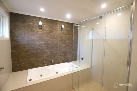 Property photo of 25 Ravensthorpe Crescent Narre Warren VIC 3805