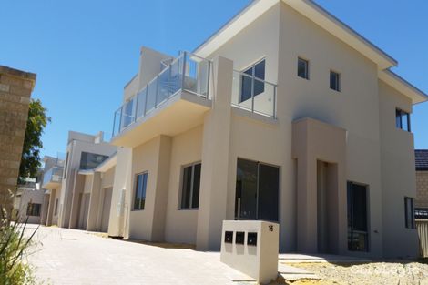 Property photo of 3/16 Capella Pass Warnbro WA 6169