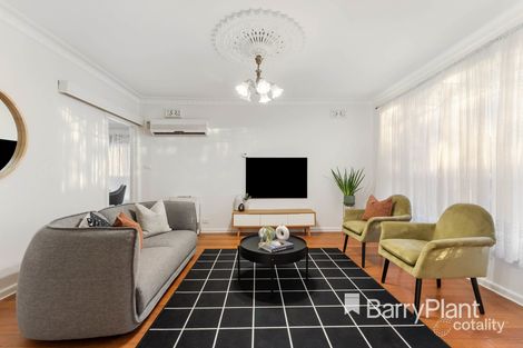 Property photo of 20 Debenham Drive St Albans VIC 3021