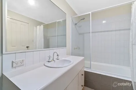 Property photo of 5/4 Wattlebird Loop Joondalup WA 6027