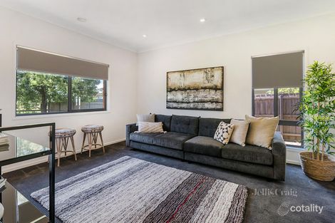 Property photo of 7 Coach House Boulevard Woodend VIC 3442