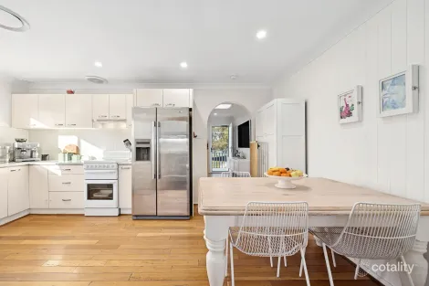Property photo of 38 Gascoigne Road Gorokan NSW 2263