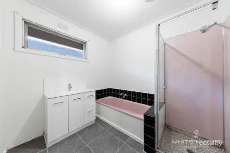 Property photo of 39 Helen Street St Albans VIC 3021