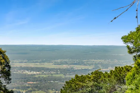 96 Warks Hill Rd, Kurrajong Heights, NSW 2758