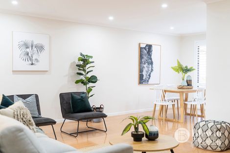 Property photo of 9 Cotter Place Jerrabomberra NSW 2619