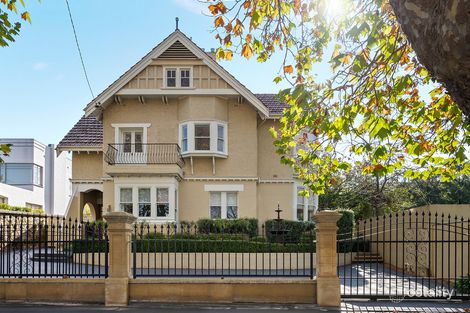 Property photo of 25 Fitzroy Place Sandy Bay TAS 7005