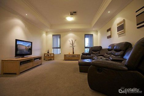 Property photo of 22 Berigora Avenue Tapping WA 6065