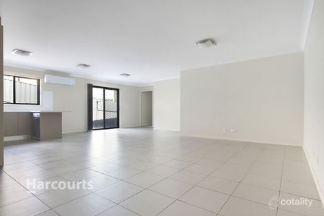 Property photo of 153B Wyndarra Way Koonawarra NSW 2530