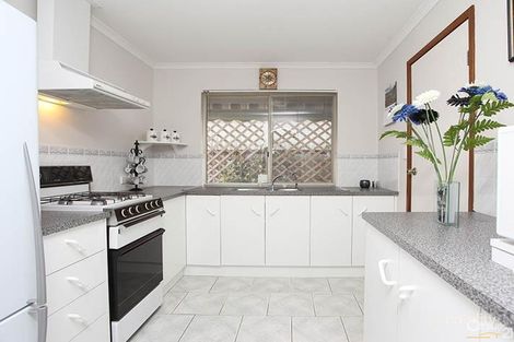 Property photo of 27 Southbound Avenue Aberfoyle Park SA 5159