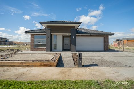 6 Officer Ave, Clyde, VIC 3978