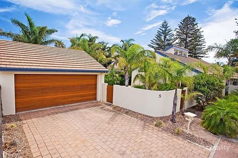 5 Endeavour Ct, North Haven, SA 5018