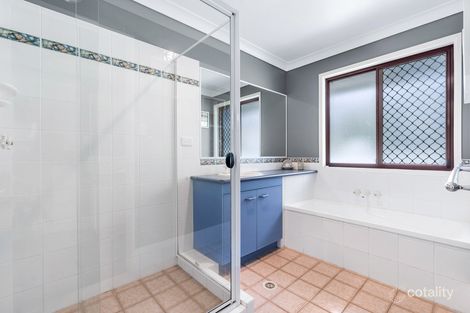 Property photo of 10 Darcelle Place Ormiston QLD 4160