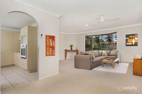Property photo of 120 Mildura Drive Helensvale QLD 4212
