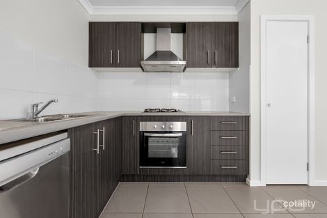 Property photo of 24 Mapleton Boulevard Melton South VIC 3338