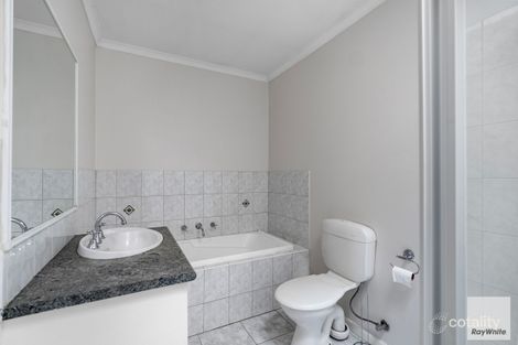 Property photo of 14A Santolin Drive Hillside VIC 3037
