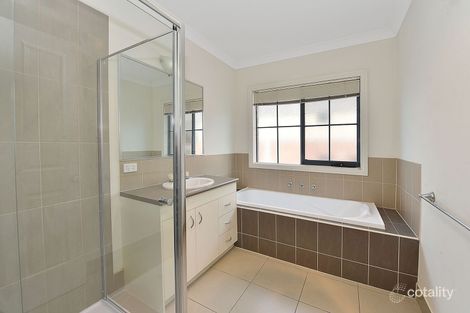 Property photo of 53 Bundanoon Avenue Sunbury VIC 3429